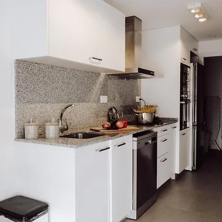 Apartment Hauzify I Coral